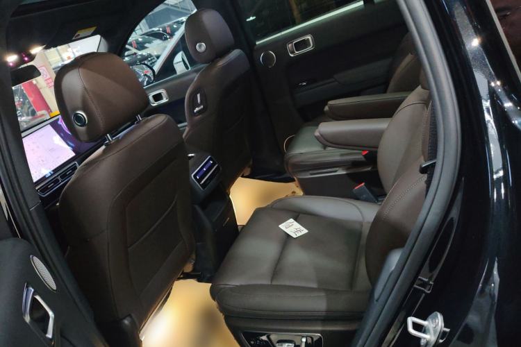 Used Li Auto L8 2023 Pro Model
