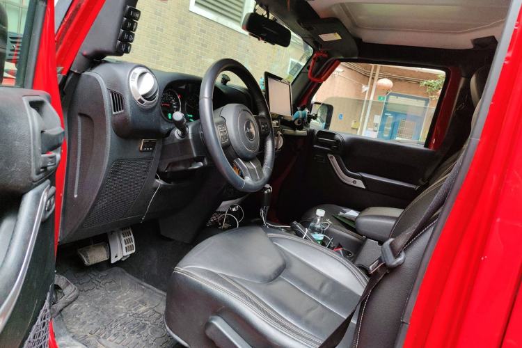 Used Jeep Wrangler 2015 3.0L Sahara Four-Door Comfort Edition