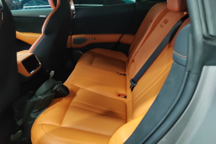 Used Xiaomi Auto YU7 2025 Ultra-Long Range High-Performance All-Wheel-Drive Max Edition
