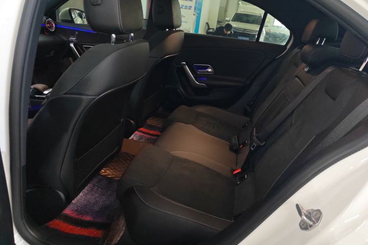 Used Mercedes-Benz A-Class 2022 Revised Version A 200 L Sport Sedan Fashionable Style
