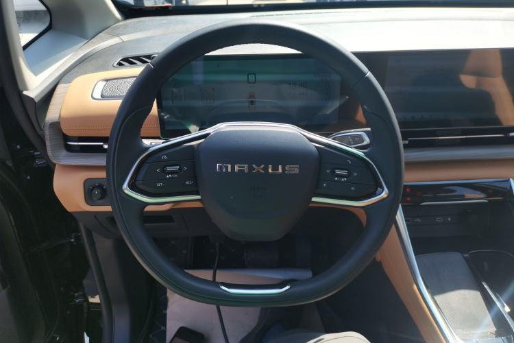 Used SAIC MAXUS G50 PHEV 2025 Leading Edition
