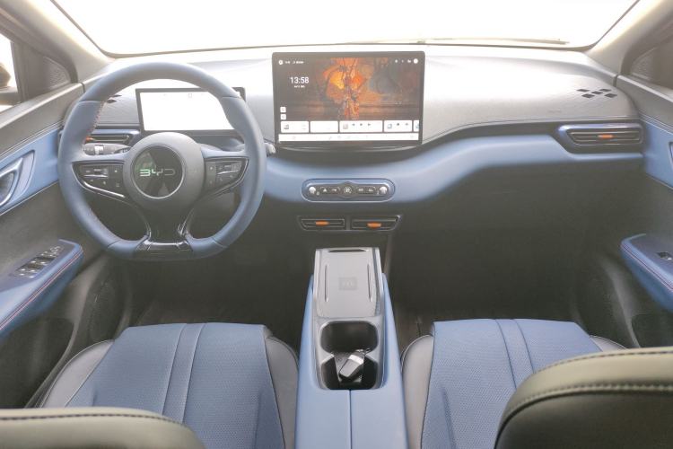 Used BYD Seagull 2025 Smart Drive Version 305 km Freedom Edition Center Console