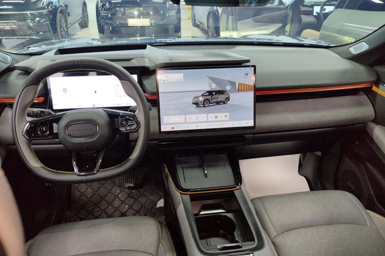 Used Lynk & Co 08 EM-P 2025 120km Long-Range Halo Center Console