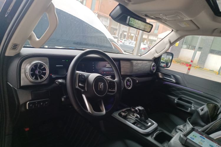 Used Tank 300 2021 City Edition 2.0T—Truly Stylish Center Console