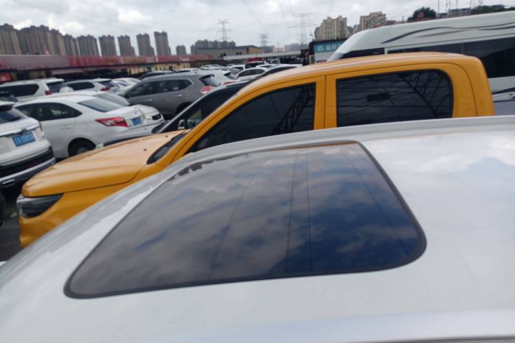 Used Zotye T500 2018 1.5T Manual Luxury Model Roof