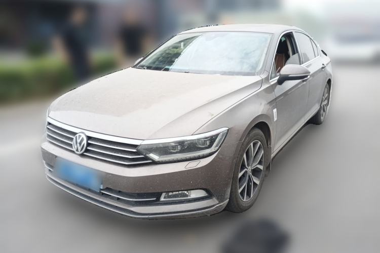 Used Volkswagen Magotan 2017 330TSI DSG Luxury Model Guazi used car, China used car export, Used car for sale, Used  cars, Cheapest cars for sale