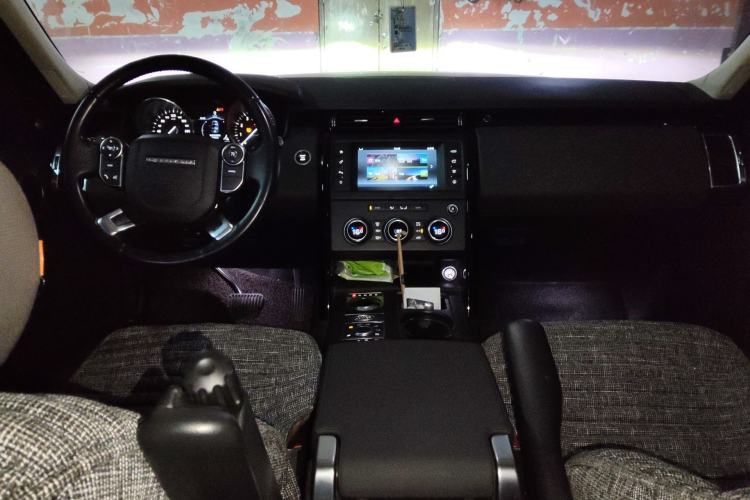 Used Land Rover Discovery 2017 3.0 SC V6 SE