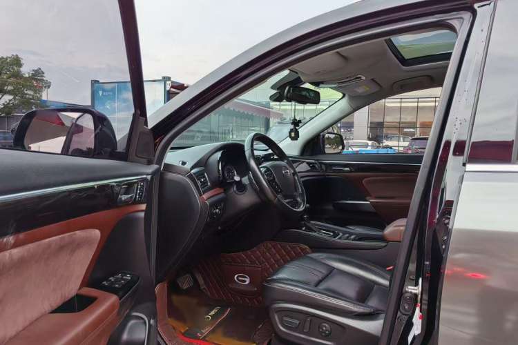 Used GAC Trumpchi GS8 2017 320T Two-Wheel Drive Luxury Smart Connectivity Version (7 Seats)
