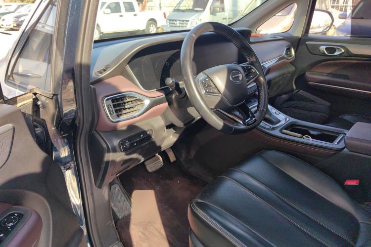 Used GAC Trumpchi M6 2021 270T DCT Luxury Edition (7-seater)
