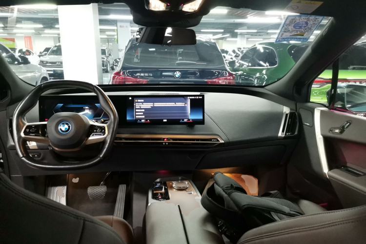 Used BMW iX 2022 xDrive40
