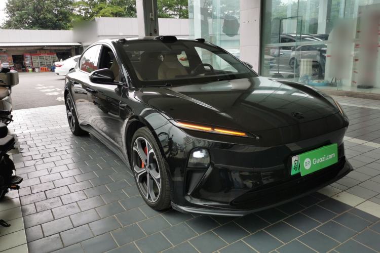 Used Nio ET5 2024 75 kWh Exterior 1