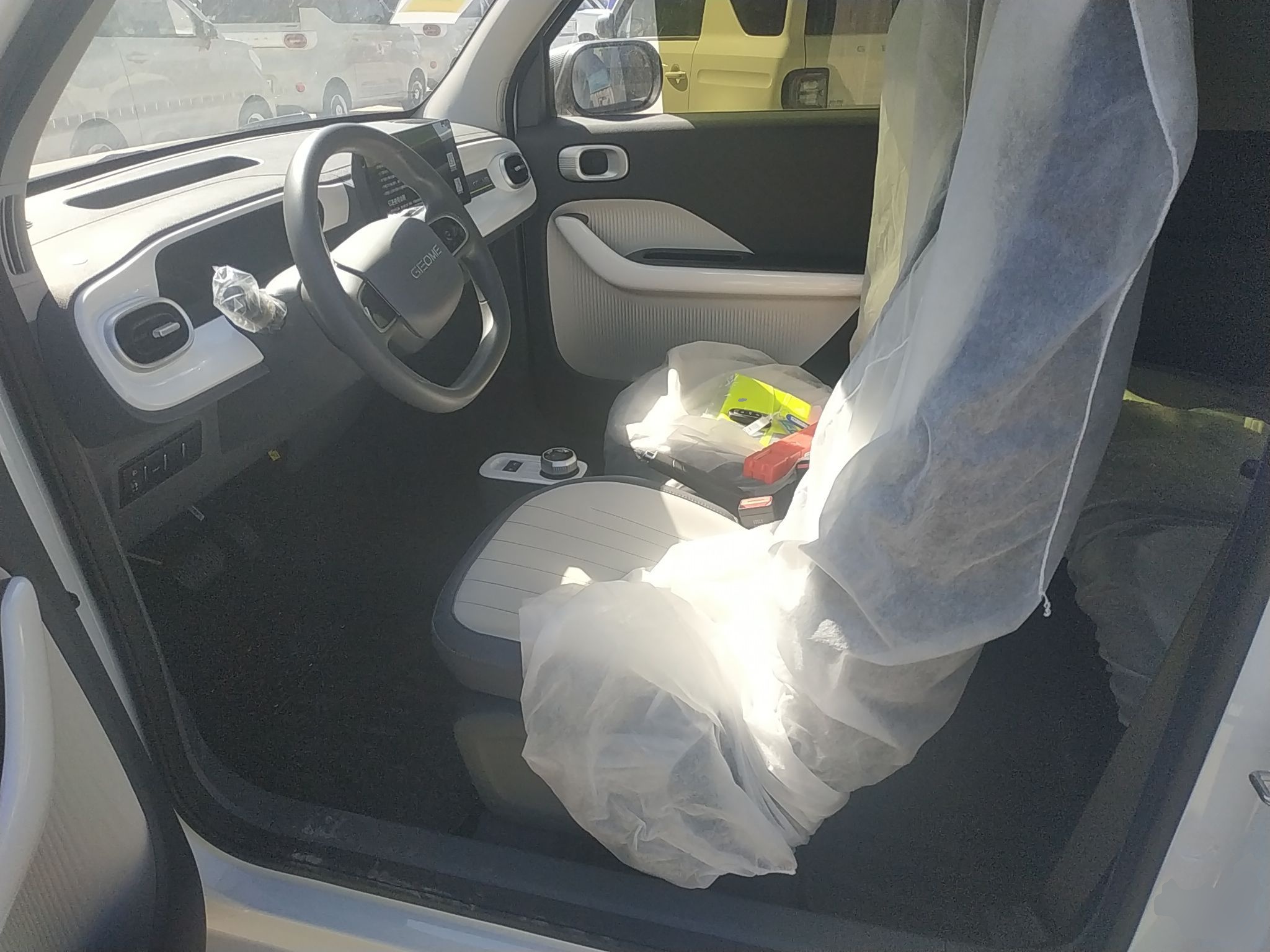 Переднее сиденье в автомобиле