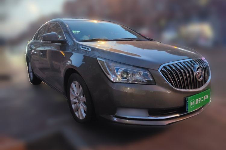 Used Buick LaCrosse 2013 2.4L SIDI Elite Comfort Version Front Right 45 Deg