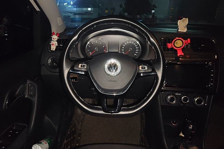 Used Volkswagen Polo 2016 1.6L Automatic Comfort Model