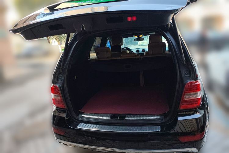 Used Mercedes-Benz M-Class 2010 ML 500 4MATIC Special Edition