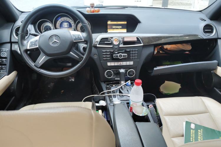 Used Mercedes-Benz C-Class 2011 C 200 CGI Fashion Model