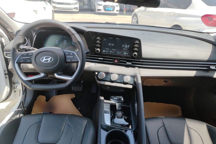 Used Hyundai Elantra 2023 1.5L CVT GLX Elite Edition
