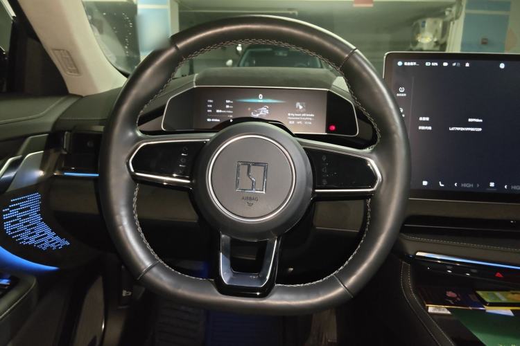 Used Zeekr 001 2022 Ultra-Long Range Single-Motor WE Version Steering Wheel