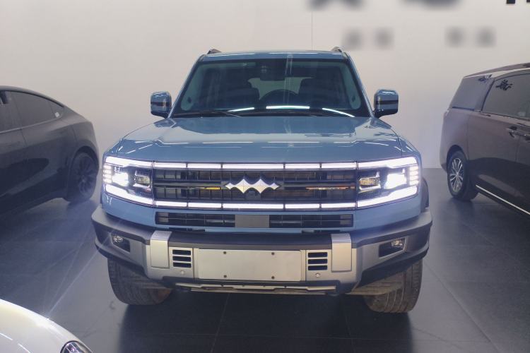 Used Formula Leopard Leopard 5 2023 Navigator Edition