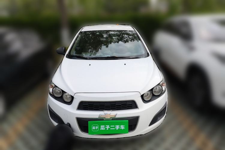 Used Chevrolet Aveo Sonic 2014 Sedan 1.4 SL MT Comfort Edition Front