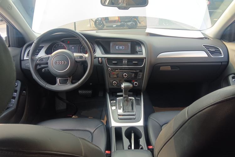 Used Audi A4L 2016 35 TFSI Collector's Edition Automatic Standard Model
