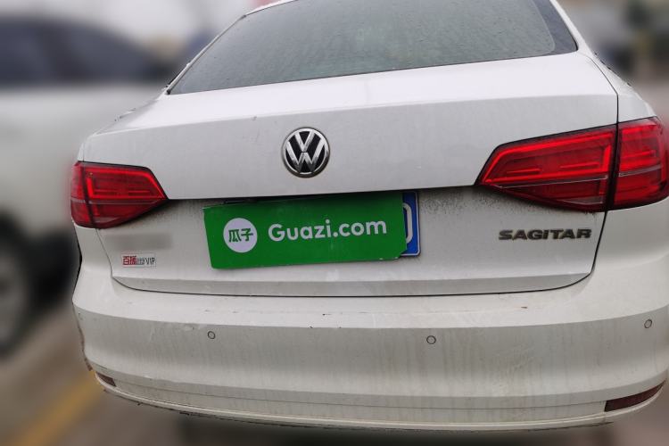 Used Volkswagen Sagitar 2015 1.6L Manual Comfort Model