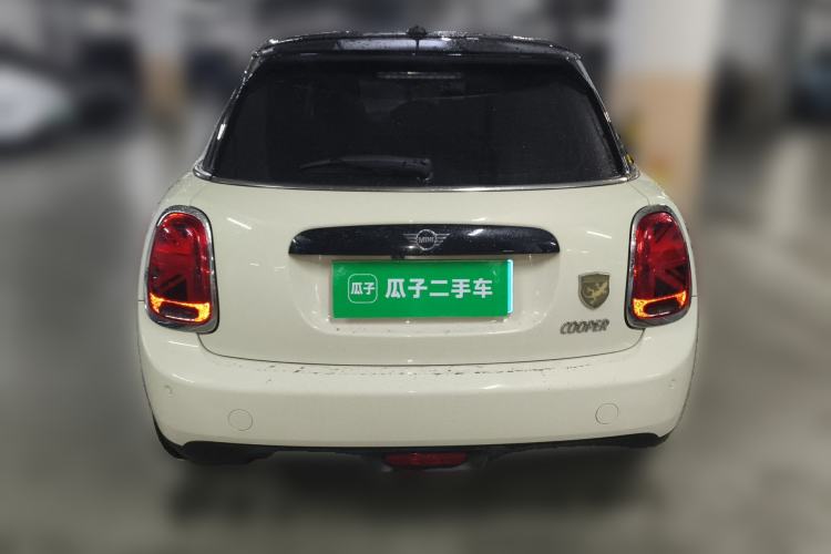 Used MINI 2021 1.5T COOPER Artist Five-Door Edition Rear