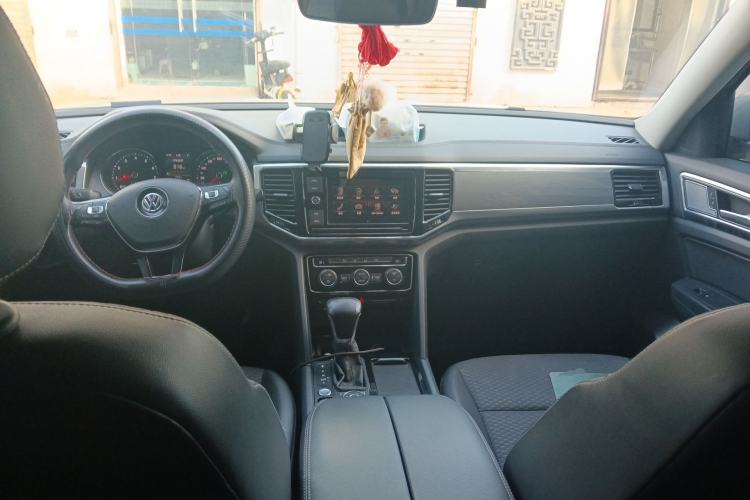 Used Volkswagen Teramont 2019 380TSI Four-Wheel Drive Comfort Edition China VI Standard Center Console