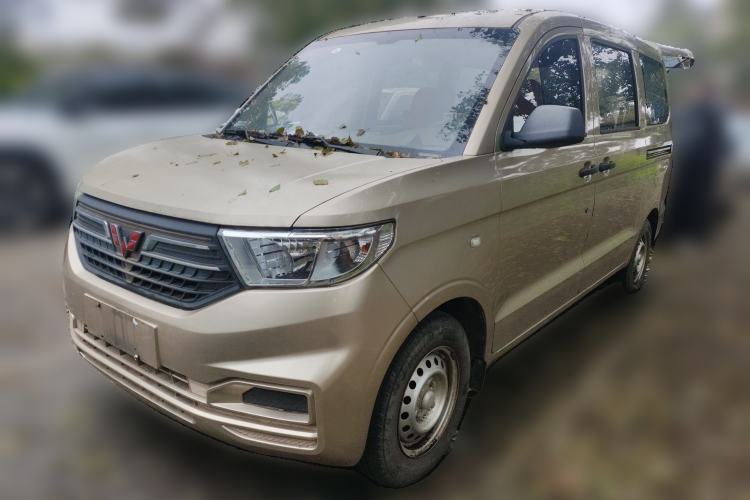 Used Wuling Hongguang V 2019 1.5L Jingqu Version China VI LAR