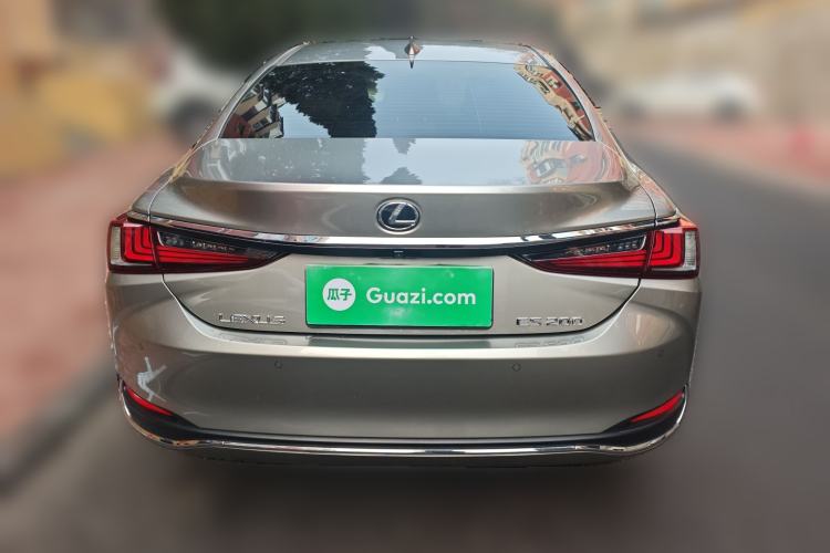 Used Lexus ES 2023 200 Excellence Edition