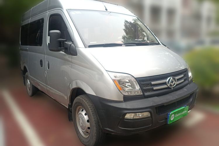 Used SAIC MAXUS Xintu V80 2019 2.5T Classic Edition 6-Speed Manual – Aoyuntong Modified Version Short Wheelbase Mid-Height Roof 5/6 Seats
