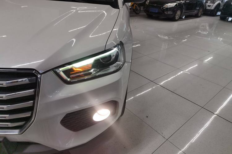 Used Haval H6 Coupe 2017 Red Label 2.0T Manual Two-Wheel Drive Elite Model