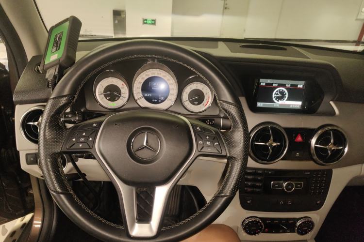 Used Mercedes-Benz GLK-Class 2013 Facelift GLK 300 4MATIC Fashion Edition