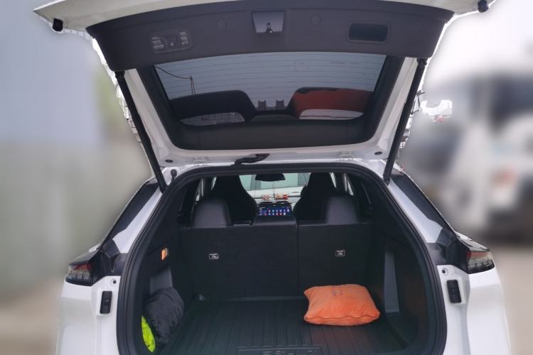 Used Dongfeng Aeolus L7 New Energy 2025 518 Comfort Edition Trunk