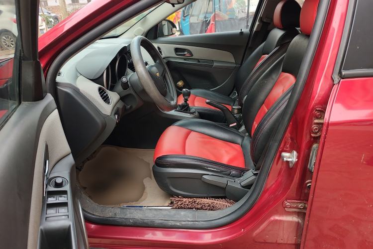 Used Chevrolet Cruze 2012 1.6L SL Grand Edition Manual Transmission
