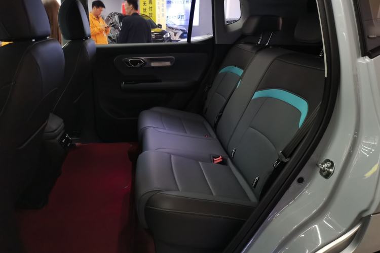 Used AION Y 2023 Younger Star Edition Left Rear Seat