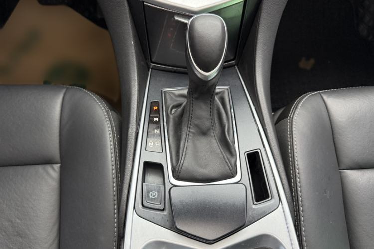 Used Cadillac SRX 2015 3.0L Comfort Version
