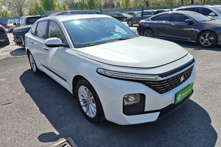 Used Baojun RC-5 2020 1.5T Manual Smart Luxury Edition Front Right 45 Deg