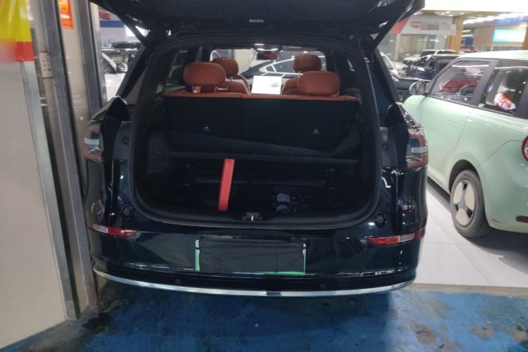 Used CHANGAN NEVO Q07 2025 215 Flagship PLUS Trunk