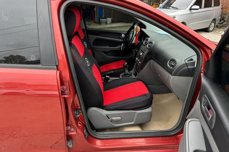 Used Ford Focus 2013 Hatchback Classic 1.8L Manual Base Model