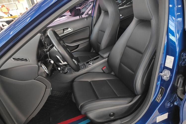 Used Mercedes-Benz GLA 2019 GLA 200 Dynamic Edition Left Front Seat