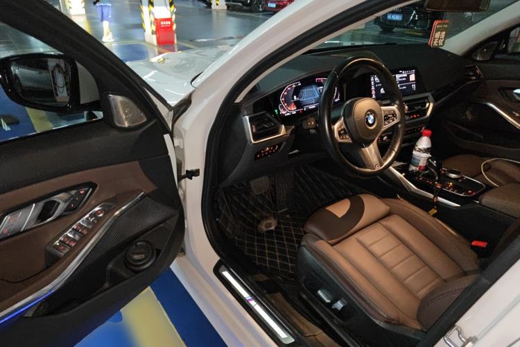 Used BMW 3 Series 2021 320Li M Sport Package Driver Seat