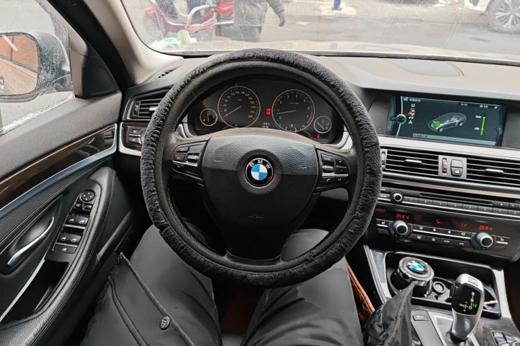 Used BMW 5 Series 2012 523Li Leading Model Steering Wheel