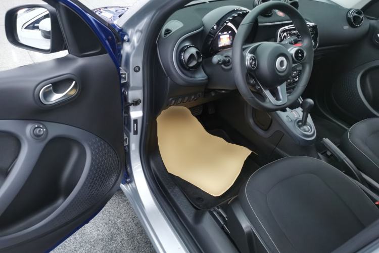 Used smart forfour 2016 1.0L 52 kW Passion Edition
