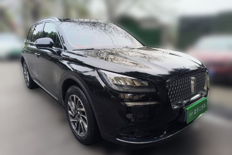 Used Lincoln Corsair 2020 2.0T Two-Wheel Drive Luxury Edition Front Right 45 Deg