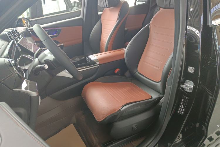 Used Mercedes-Benz GLC 2023 GLC 260 L 4MATIC Dynamic Edition 5-seater
