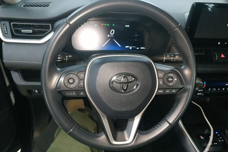 Used Toyota Wildlander 2023 2.0L CVT Four-Wheel Drive Luxury PLUS Edition
