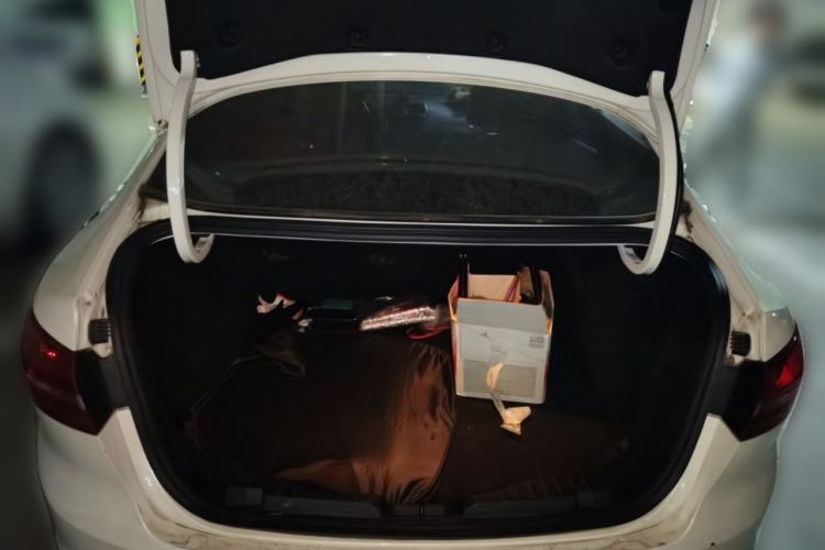 Used Ford Escort 2017 Happiness Edition 1.5L Automatic Fashion Version Trunk