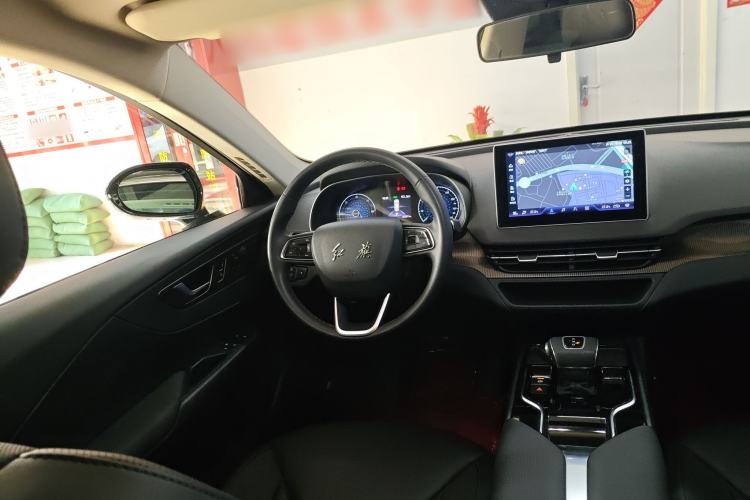 Used Hongqi E-QM5 2022 431 km Charge & Enjoy Edition
