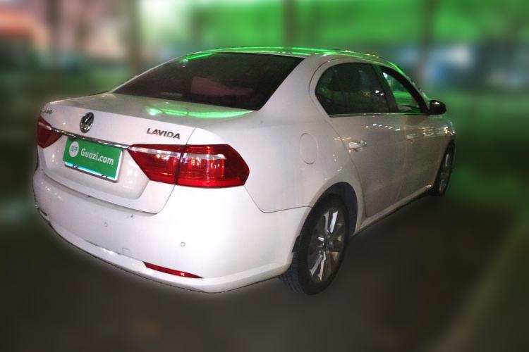 Used Volkswagen Lavida 2013 Restyled Classic 1.6L Manual Comfort Edition
